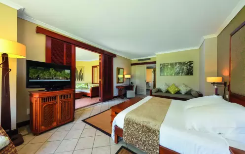 Dinarobin Beachcomber Golf Resort & Spa - Junior Suite Beach Front 2 Dinarobin Beachcomber Golf Resort & Spa - Junior Suite Beach Front 2