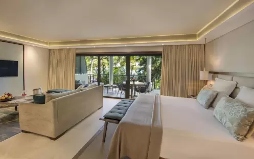 Royal Palm Beachcomber Luxury - Tropical Suite Bedroom Royal Palm Beachcomber Luxury - Tropical Suite Bedroom