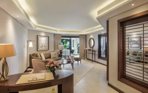 Royal Palm Beachcomber Luxury - Ocean Suite Living Royal Palm Beachcomber Luxury - Ocean Suite Living