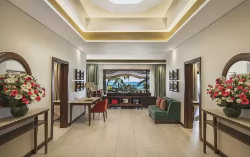 Royal Palm Beachcomber Luxury - Rooms - Presidential Suite Hallway Royal Palm Beachcomber Luxury - Rooms - Presidential Suite Hallway