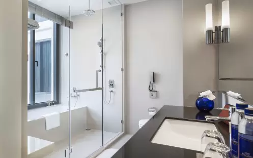 The Pillars Executive One Bedroom Residences - Bathroom The Pillars Executive One Bedroom Residences - Bathroom