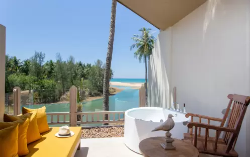 Seaside_Junior_Suite_with_Jacuzzi 2 Seaside_Junior_Suite_with_Jacuzzi 2