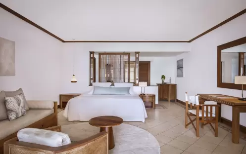Paradis Beachcomber Golf Resort & Spa - Junior Suite Ground Floor 1 Paradis Beachcomber Golf Resort & Spa - Junior Suite Ground Floor 1