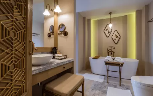 Seaside_Junior_Suite_with_Jacuzzi 5 Seaside_Junior_Suite_with_Jacuzzi 5