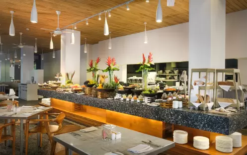 Maya Sanur Resort & Spa - Mayasari- Breakfast-setup Maya Sanur Resort & Spa - Mayasari- Breakfast-setup