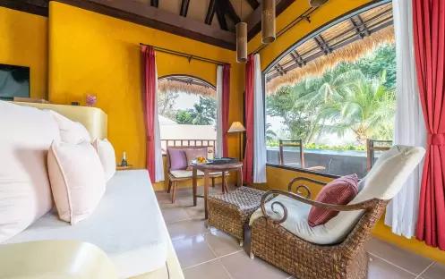 Paradee - Beach Front Pool Villa Living Paradee - Beach Front Pool Villa Living