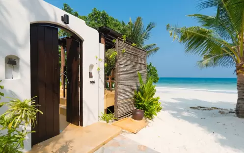 Paradee - Beach Front Pool Villa Entrance Paradee - Beach Front Pool Villa Entrance