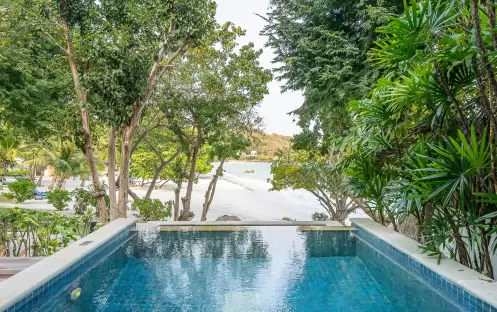 Paradee - Beach Front Pool Villa 102 Paradee - Beach Front Pool Villa 102