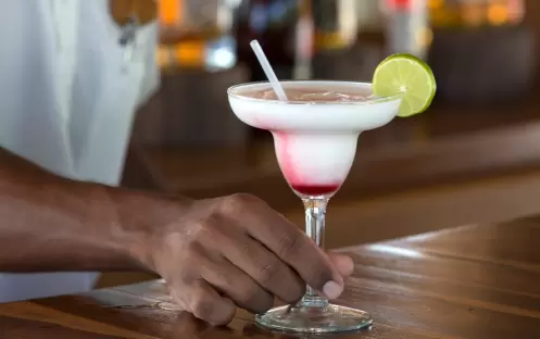 COCO PALM DHUNI KOLHU - LAGOON BAR COCO PALM DHUNI KOLHU - LAGOON BAR