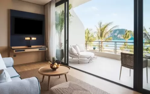 Deluxe Sea View Suite - Balcony view Deluxe Sea View Suite - Balcony view