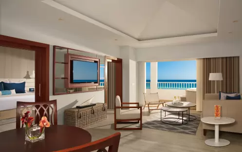 Preferred Club Master Suite Swimout Ocean Front Preferred Club Master Suite Swimout Ocean Front