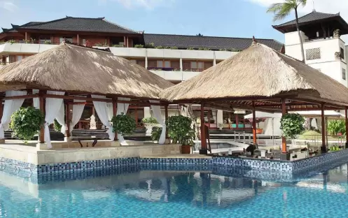 Nusa Dua Beach Hotel & Spa - Pool Bar Nusa Dua Beach Hotel & Spa - Pool Bar