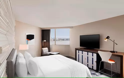 Le Meridian New Orleans - Executive Suite Le Meridian New Orleans - Executive Suite