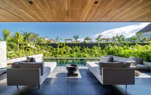 Master Suite Swim Out Tropical View Master Suite Swim Out Tropical View