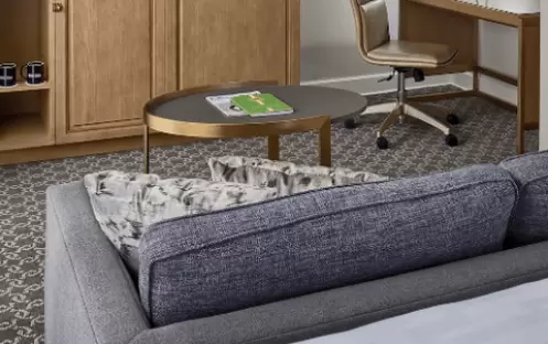 Petite Manhattan Petite Manhattan