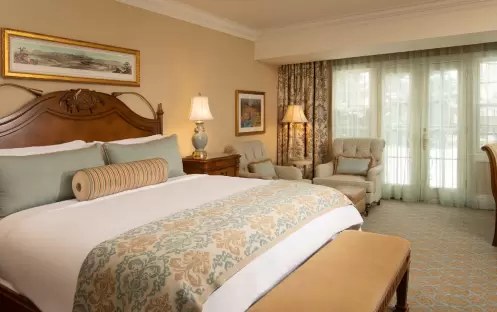 Broadmoor West Premier Bed Broadmoor West Premier Bed