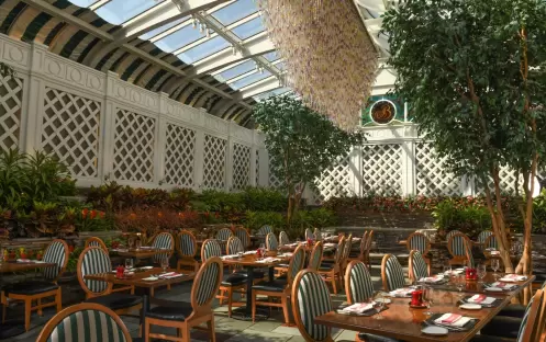 La Taverne Le Jardin Room Interior La Taverne Le Jardin Room Interior