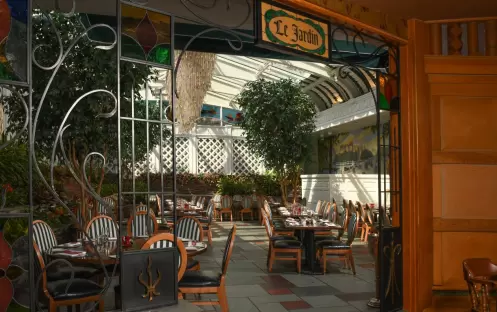 La Taverne Le Jardin Room La Taverne Le Jardin Room