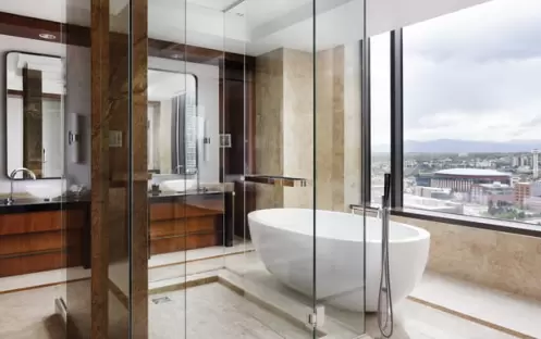 Three-Bedroom Presidential Suite Bathtub Three-Bedroom Presidential Suite Bathtub