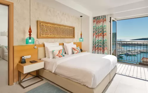 Deluxe Suite Deluxe Suite