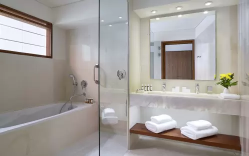 Classic Suite One Bedroom Sea View Bath Classic Suite One Bedroom Sea View Bath