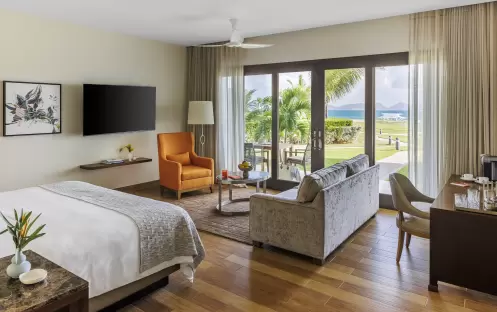 Oceanfront Junior Suite King Seating Oceanfront Junior Suite King Seating