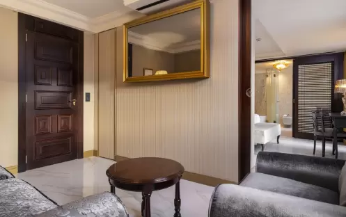 Suite Suite