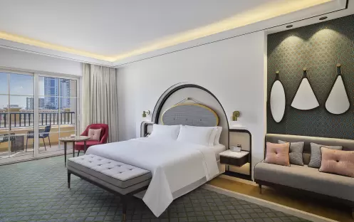 Westin Dubai Mina Seyahi Beach Resort & Marina_Westin Club Skyline_Bedroom King Westin Dubai Mina Seyahi Beach Resort & Marina_Westin Club Skyline_Bedroom King