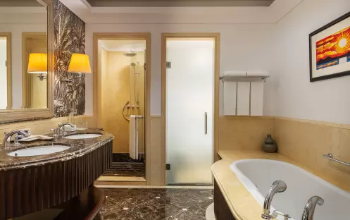 Westin-Dubai-Mina-Seyahi-Beach-Resort-&-Marina_Westin-Club-Suite_Bathroom Westin-Dubai-Mina-Seyahi-Beach-Resort-&-Marina_Westin-Club-Suite_Bathroom
