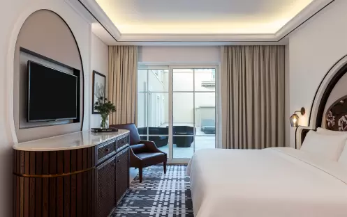 Westin-Dubai-Mina-Seyahi-Beach-Resort-&-Marina_Westin-Club-Suite_Bedroom-(2) Westin-Dubai-Mina-Seyahi-Beach-Resort-&-Marina_Westin-Club-Suite_Bedroom-(2)