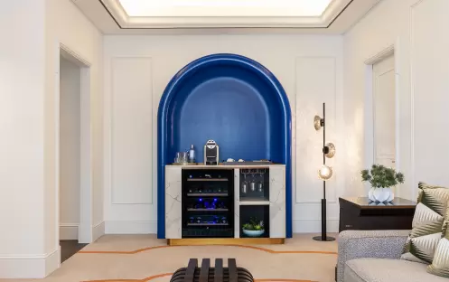 Westin-Dubai-Mina-Seyahi-Beach-Resort-&-Marina_Westin-Club-Suite_Living-Room-(1) Westin-Dubai-Mina-Seyahi-Beach-Resort-&-Marina_Westin-Club-Suite_Living-Room-(1)