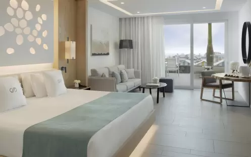 Junior Suite Ocean Front with Hot Tub Junior Suite Ocean Front with Hot Tub