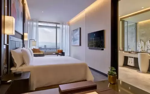 Signature Banyan Retreat Signature Banyan Retreat