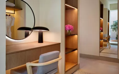 Signature Sunset Pool Villa, Walk-in Wardrobe Signature Sunset Pool Villa, Walk-in Wardrobe