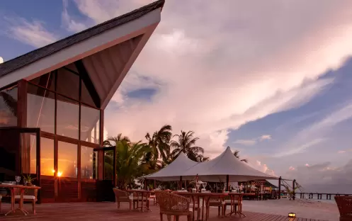 OZEN RESERVE BOLIFUSHI, VISTA DEL MAR Exterior Sunset OZEN RESERVE BOLIFUSHI, VISTA DEL MAR Exterior Sunset