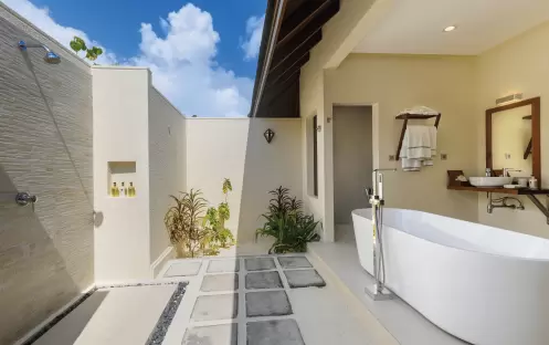 VARU by Atmosphere, Villas, Bathroom VARU by Atmosphere, Villas, Bathroom