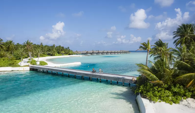 Niyama Private Islands Maldives, Couple On Bridge Niyama Private Islands Maldives, Couple On Bridge