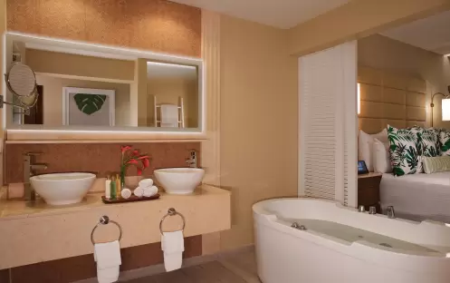 Preferred Club Junior Suite, Bathroom Preferred Club Junior Suite, Bathroom