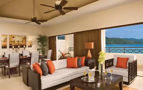 Preferred Club Presidential Suite Ocean Front, Living Room Preferred Club Presidential Suite Ocean Front, Living Room