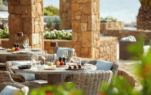 Cabana, Dining