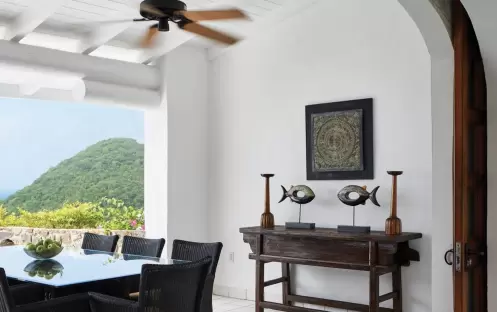 Premium Four Bedroom Ocean View Villa, Dining Table Premium Four Bedroom Ocean View Villa, Dining Table