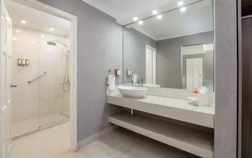 Family Suite, Bathroom Family Suite, Bathroom