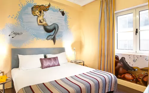 Family Graffiti Guestroom, King Bed Family Graffiti Guestroom, King Bed