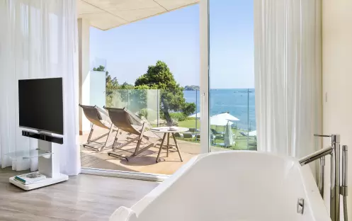 Extra ME + Junior Suite Sea View With Terrace, Bath Tub Extra ME + Junior Suite Sea View With Terrace, Bath Tub