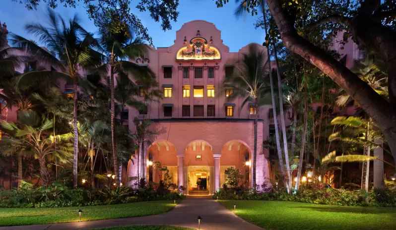 The Royal Hawaiian, A Luxury Collection Resort, Entrance Evening The Royal Hawaiian, A Luxury Collection Resort, Entrance Evening