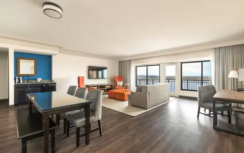 Waterfront 2 Bedroom King Suite Waterfront 2 Bedroom King Suite