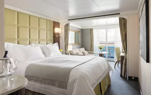 Regent Seven Seas VOYAGER Concierge Suite 1 Regent Seven Seas VOYAGER Concierge Suite 1