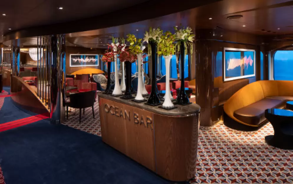 Holland America Nieuw Statendam Ocean Bar.jpg