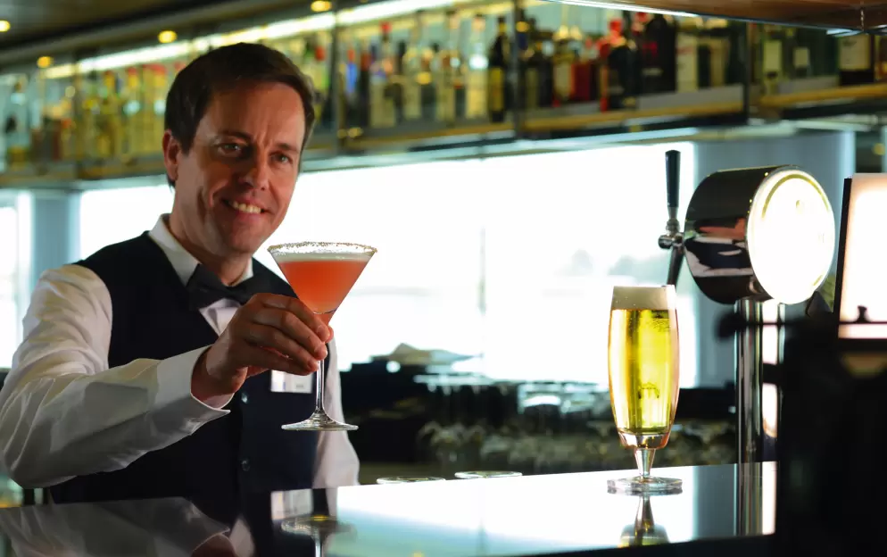 Scenic Crystal_Panorama Lounge and Bar 2.JPG