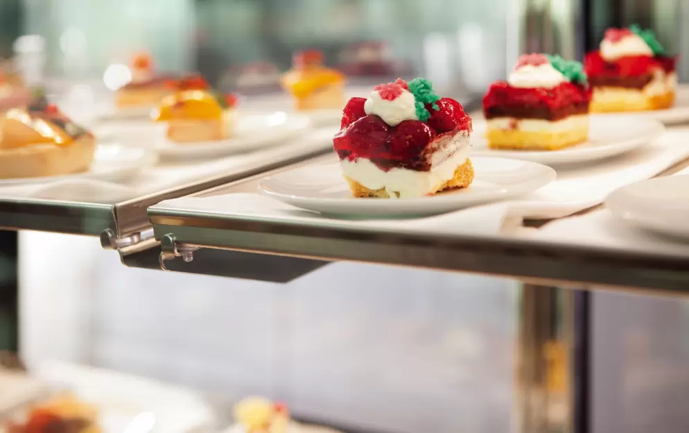 Scenic Luxury Cruises & Tours JASPER River Cafe 10.jpg